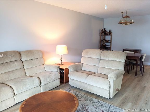 3rd image of 1537 E Hillsboro Blvd APT 139