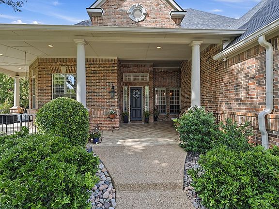 3rd image of 3704 Samuel Ct