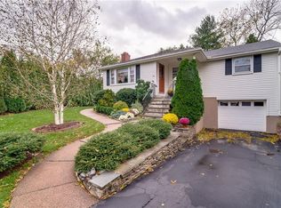 78 Northbrick Ln, Wethersfield, CT 06109