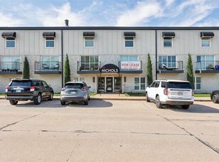 1110 Sherwood Ln APT 221, Nichols Hills, OK 73116