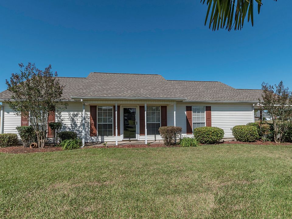 1st image of 301 Sugarland Cir