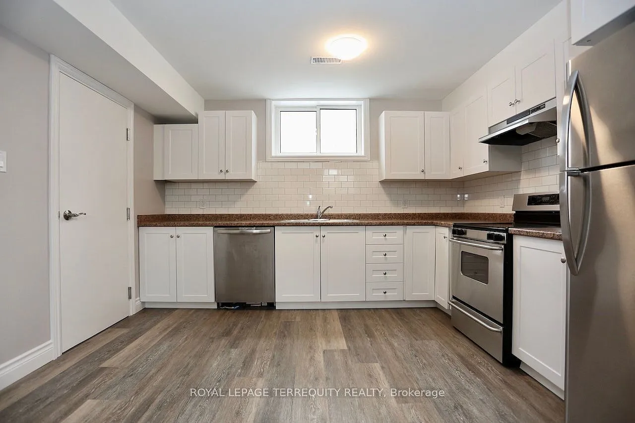2 bed, $1,900 — Photo 1