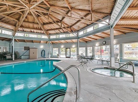 swimming pool and hot tub