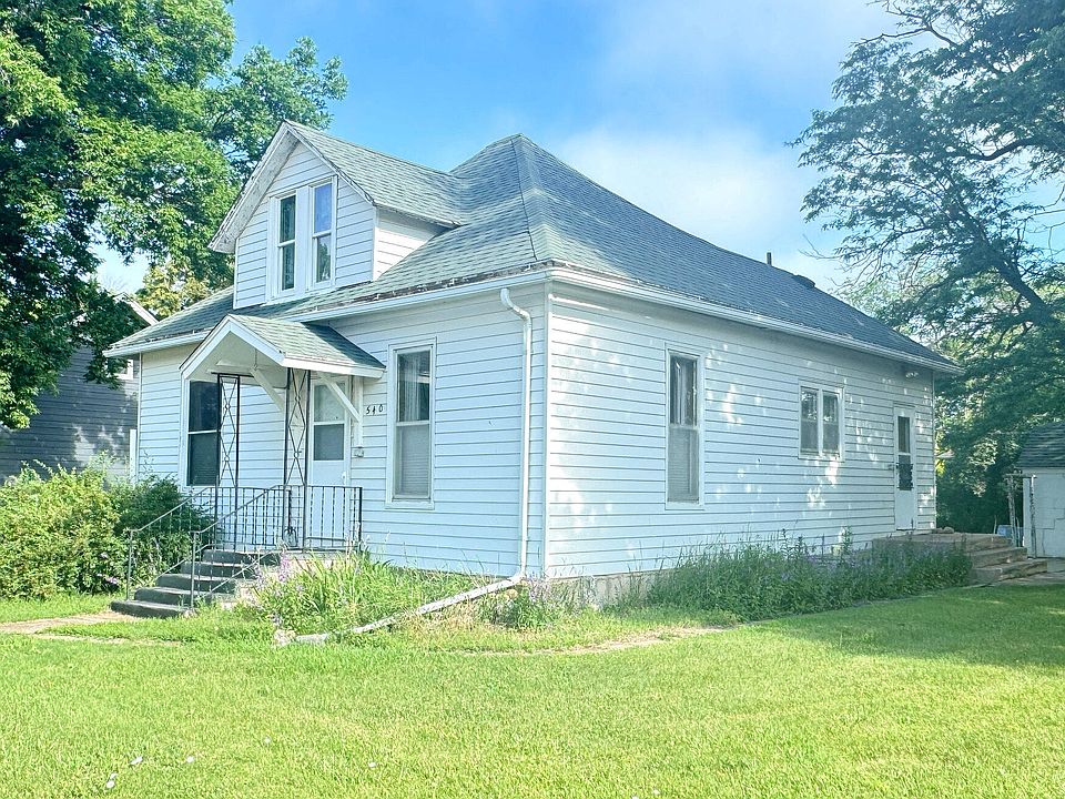 1st image of 540 E Vermont Ave
