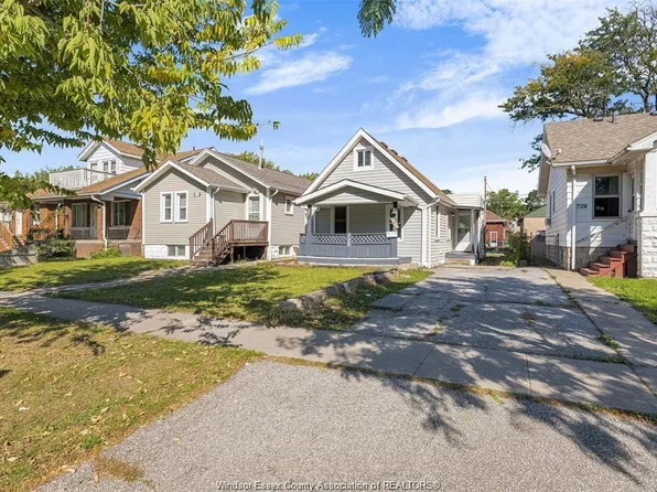 722 Randolph Ave, Windsor, ON N9B 2T8