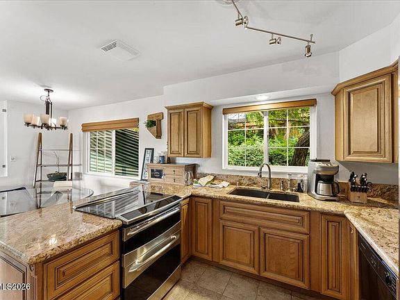 2nd image of 2682 Markridge Dr