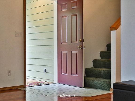 4th image of 17132 Cottonwood Lane SE
