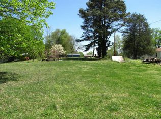 190 Fairview Dr, Lenoir City, TN 37772