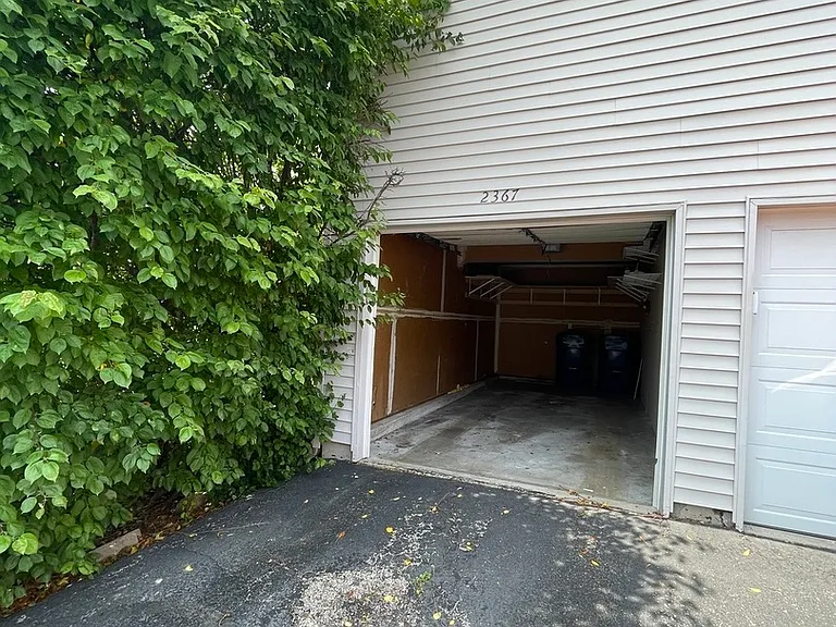 2367 Carnation Dr — Photo 16