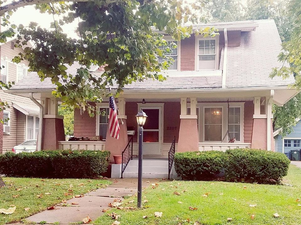 1st image of 2207 Arlington Ave