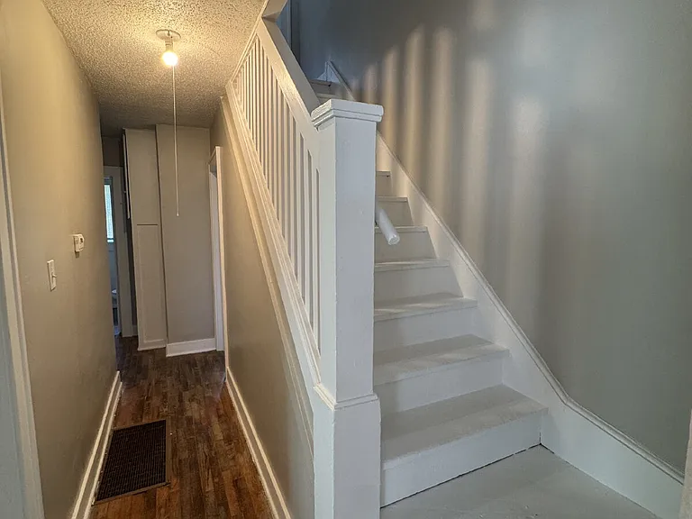 1535 N Holyoke St — Photo 4