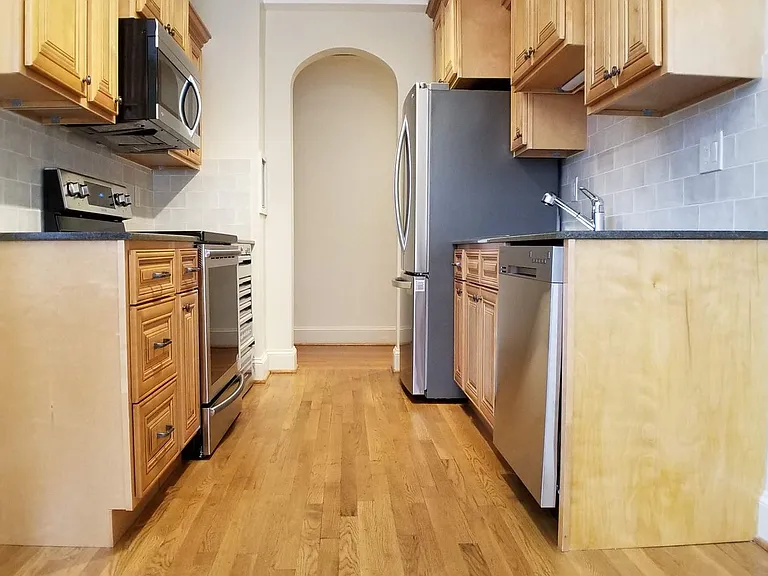 Bryant Apartments — Photo 72