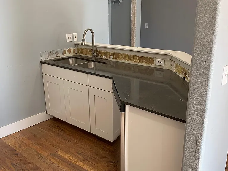 754 NE Oak Pl — Photo 8