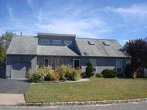 1st image of 23 Meadow Ct