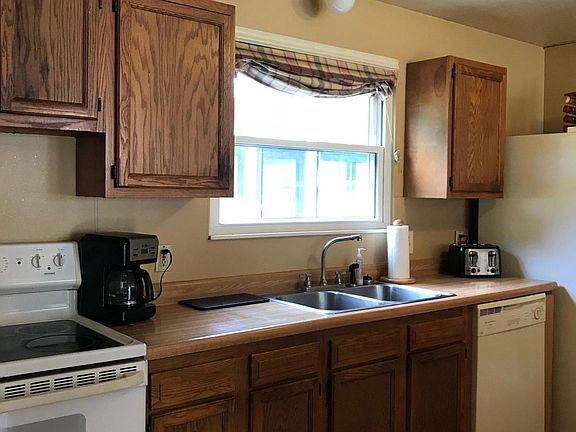 2nd image of 1417 Dewberry Ave