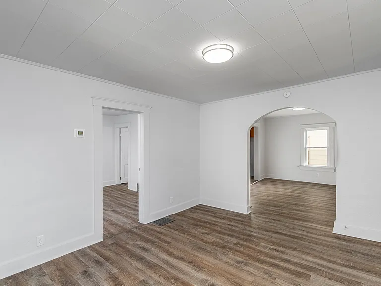 1904 Taft Ave NE — Photo 5
