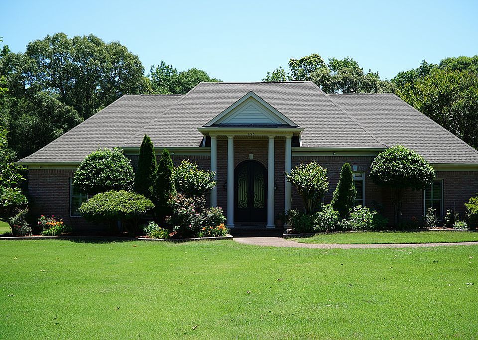 Front entry view
