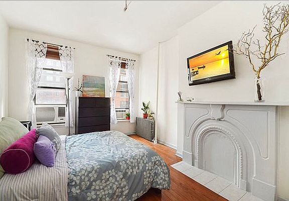 3rd image of 244 E 28th St APT 2