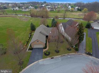 642 Pondside Ln, Lebanon, PA 17042