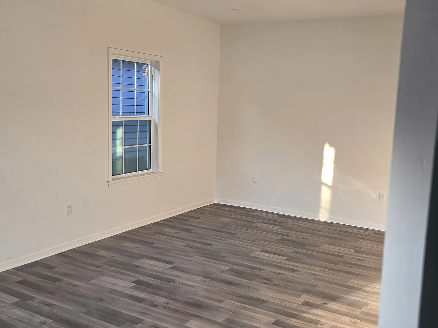 3 bed, 1925 sqft, $2,500 — Photo 3