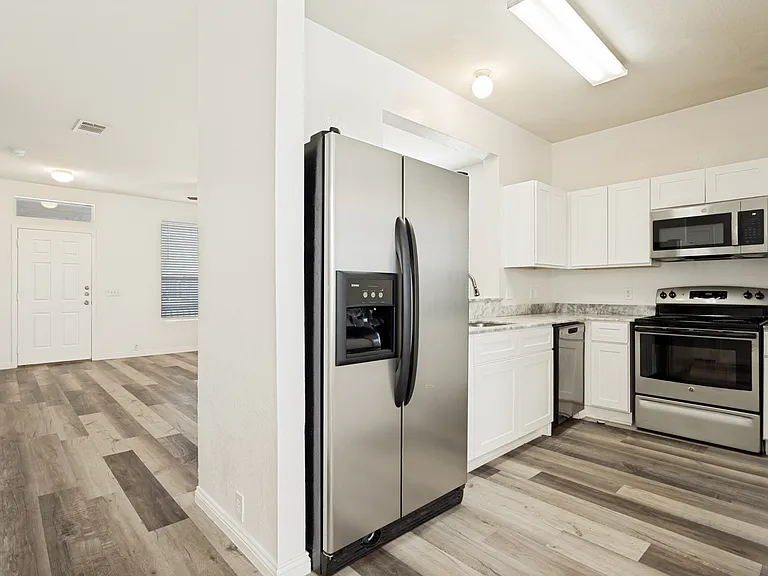 2609 Van Buren Dr #0 — Photo 8