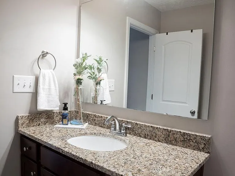 1246 Brickyard Dr — Photo 36