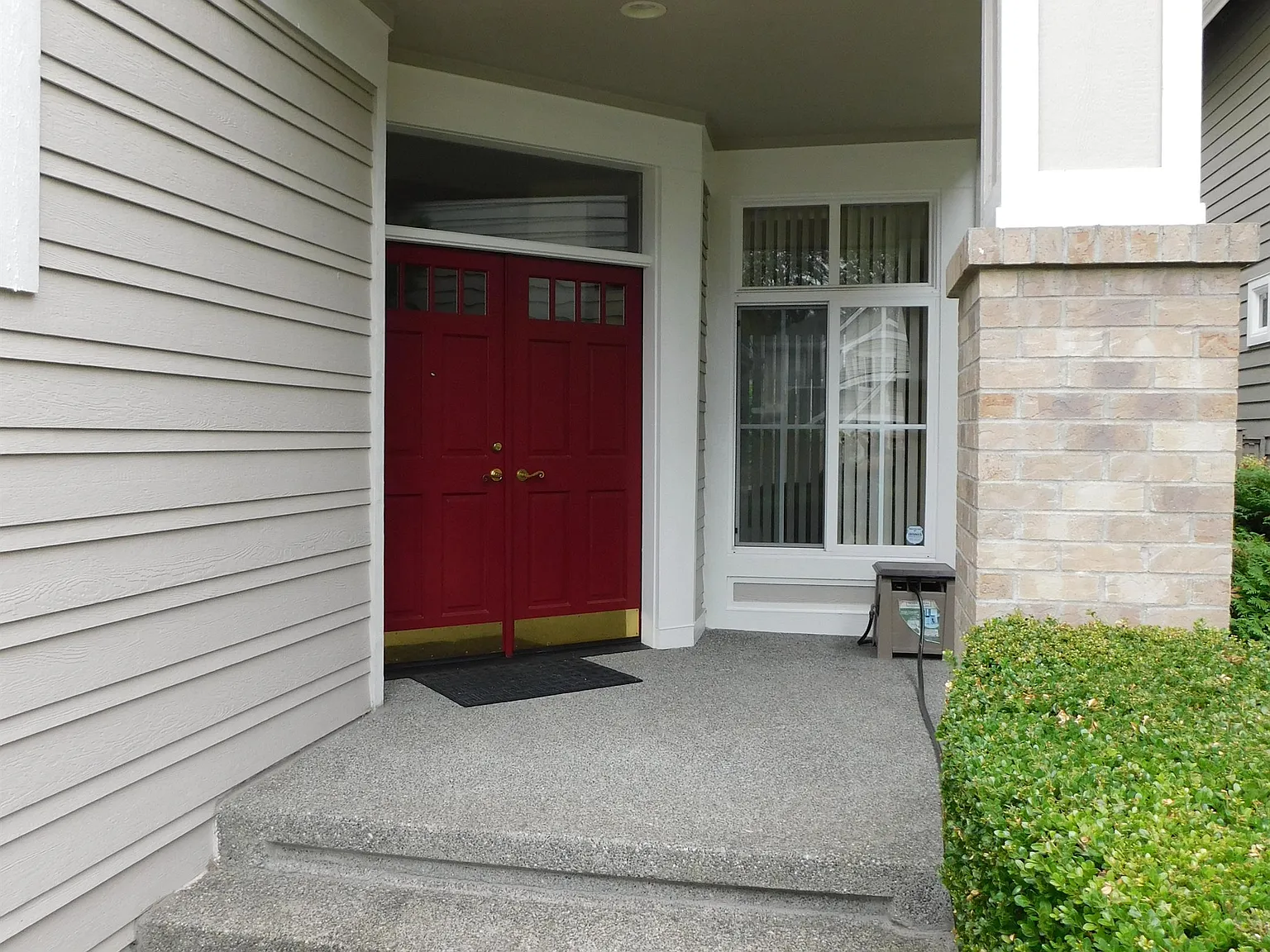 22934 Southeast 25th Place - 1 — Photo 2