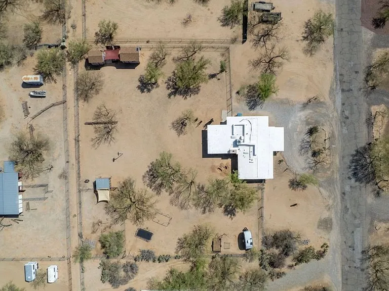 8822 N Marathon Dr — Photo 3