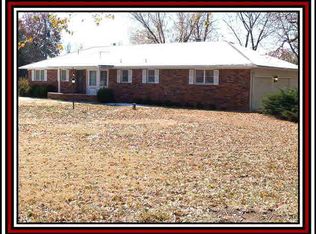 1001 S Romney Ter, Wichita, KS 67207