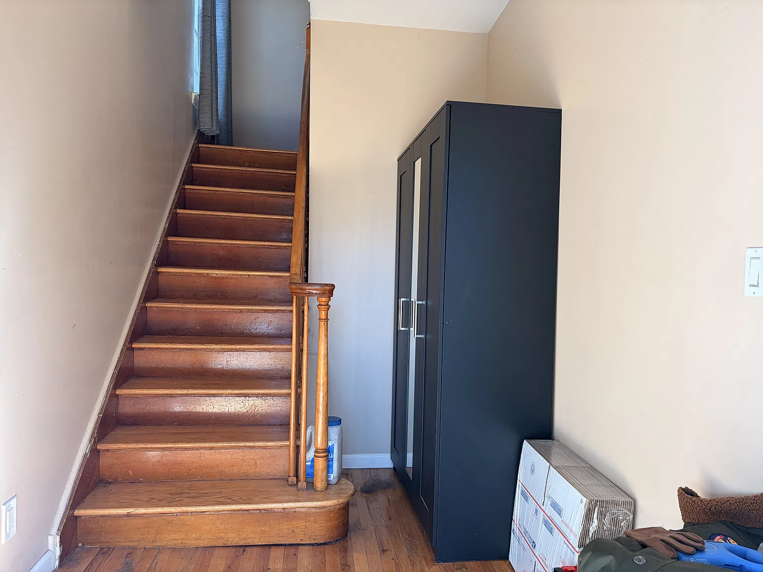 3 bed, $3,000 — Photo 2