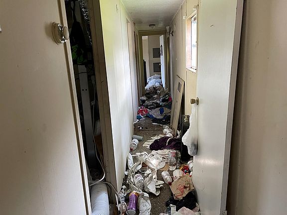 5th image of 56 Lincoln Ave