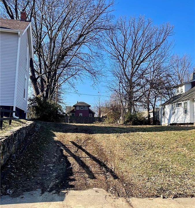 2nd image of 5422 Virginia Ave