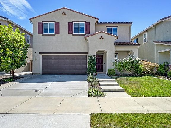 2nd image of 4024 Fairgrove Ln