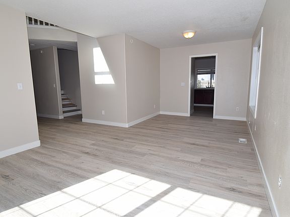4th image of 801 Roxe Dr