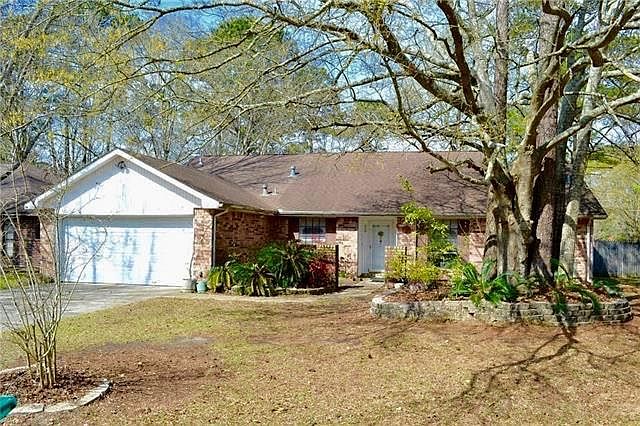 1st image of 500 Water Oak Ln