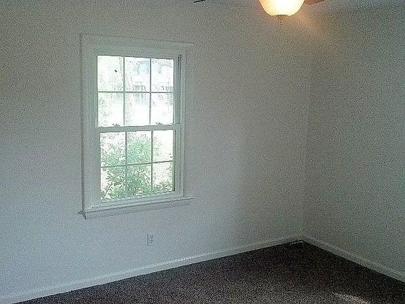5th image of 217 Burns Dr