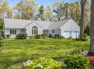 44 Willow Field Dr, North Falmouth, MA 02556