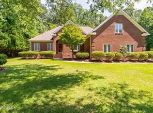 209 Nyon Ct, New Bern, NC 28562