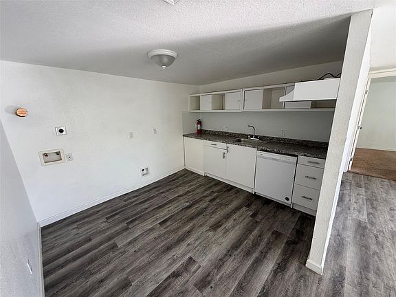 4th image of 6901 Dumble St #1