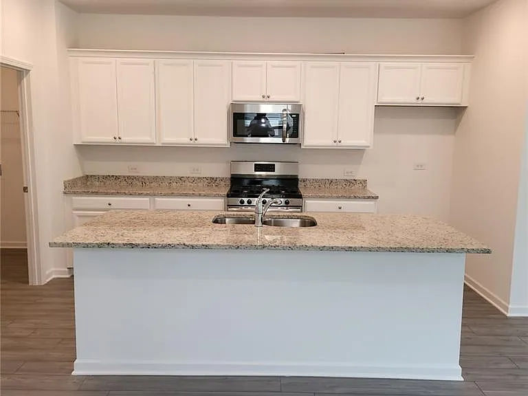 448 Golden Eagle Pkwy — Photo 8