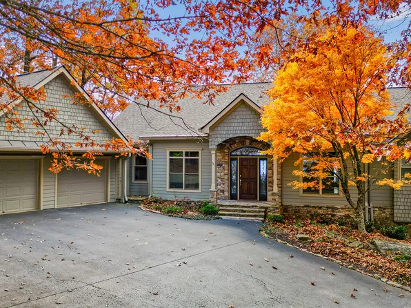 132 S Sanderlin Mountain Dr, Jasper, GA 30143