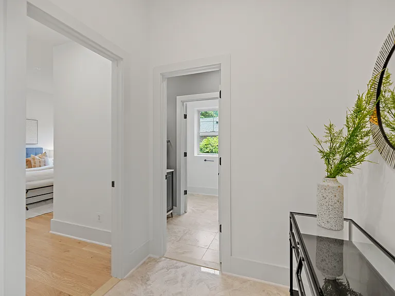 8609 Woodbrook Ln — Photo 17