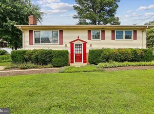 3604 Heritage Ln, Fairfax, VA 22030