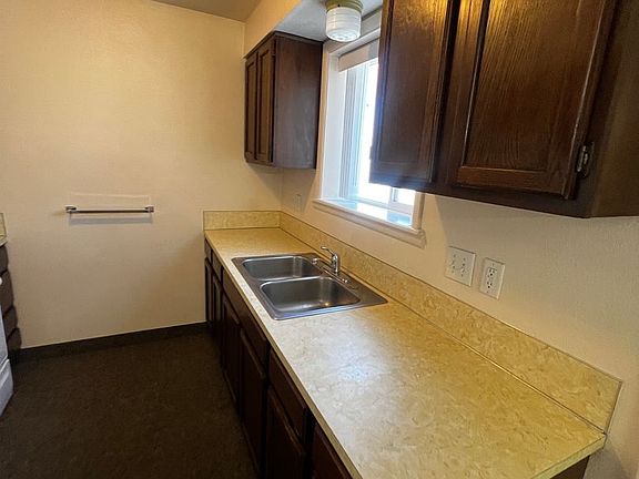 4th image of 1602-1616 S Von Elm St #Ff91a8428