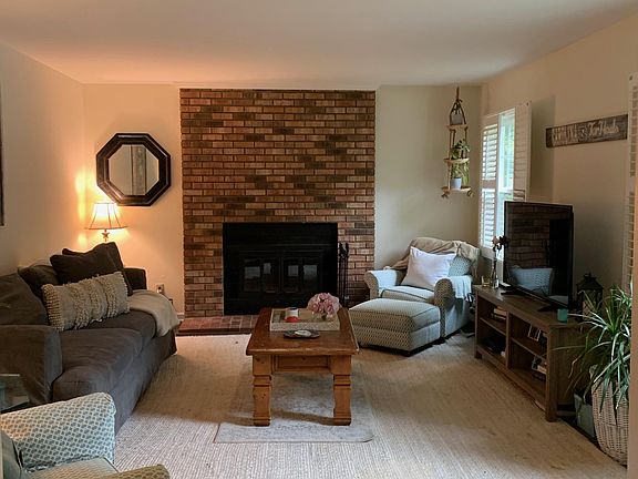 5th image of 3109 Oxford Dr