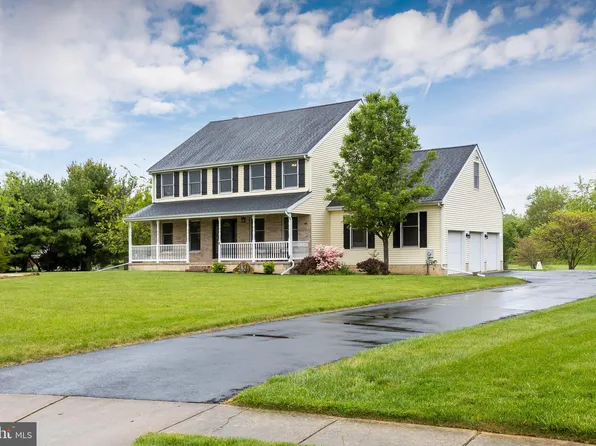 5 Helen Lois Ct, Pilesgrove, NJ 08098