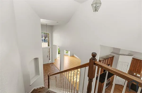 9679 Briardale Dr — Photo 10