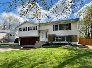 506 Helene St, Shorewood, IL 60404