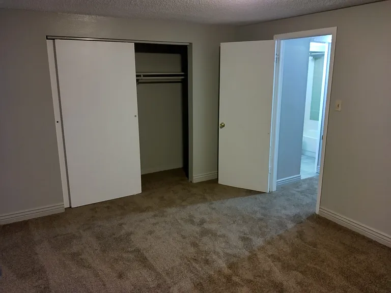 1941 Clinton St #103 — Photo 10