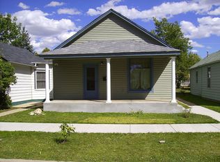709 6th St, Laramie, WY 82070